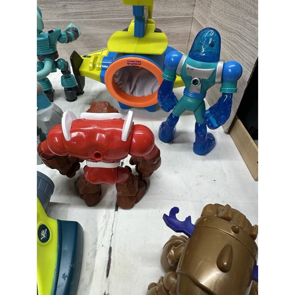 Fisher Price Planet Heroes Assorted Lot Of 10 Action Figures - Picture 11 of 11